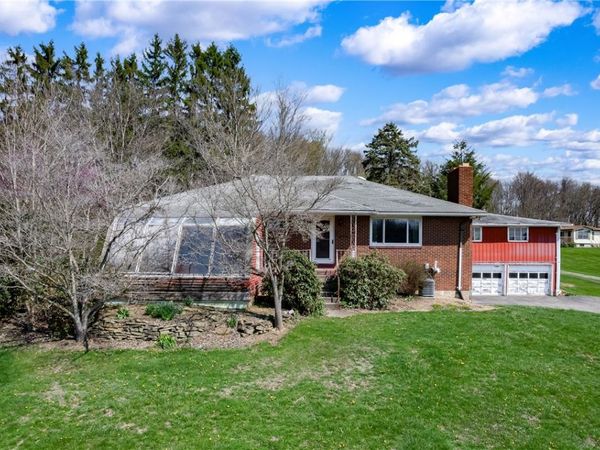 349 Dinnerbell Road, Butler, PA 16002