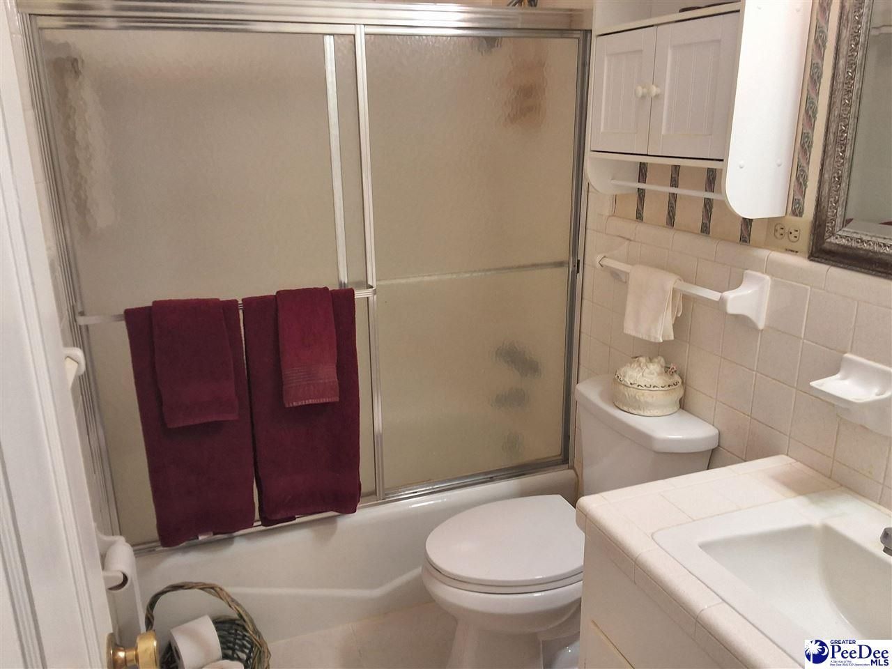 961 Clarendon Ave Photo 11