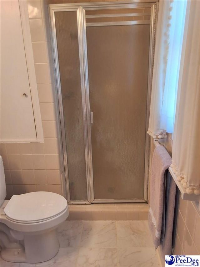 961 Clarendon Ave Photo 12