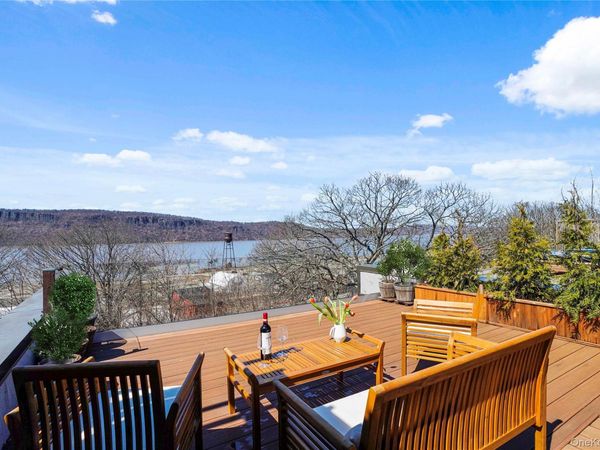 493 Warburton Avenue, Hastings-on-Hudson, NY 10706