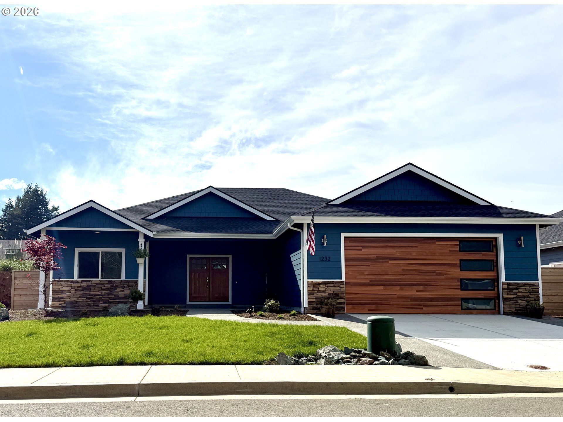 1232 Lighthouse Ln, Brookings, OR 97415 Main Photo