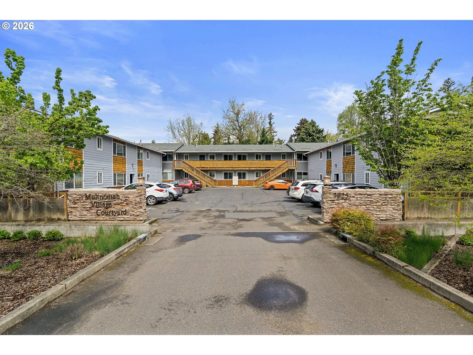 3925 SW Multnomah Blvd, Unit 201, Portland, OR 97219 Main Photo