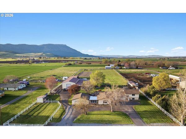 62839 Fruitdale LN, La Grande, OR 97850
