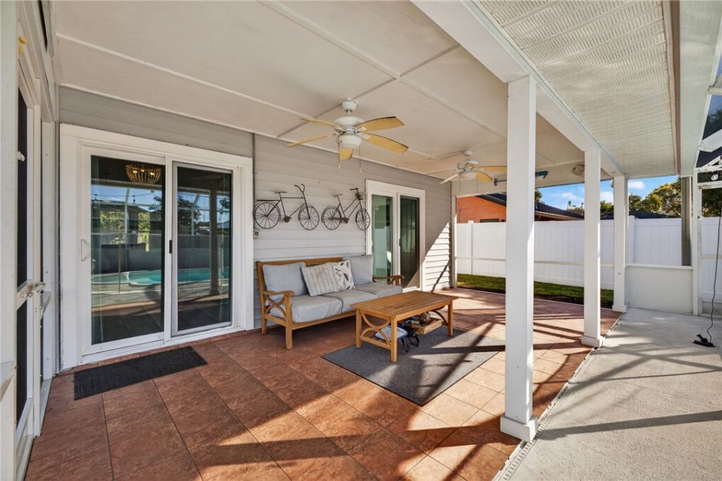 341 11th Avenue, Vero Beach, FL 32962 Photo