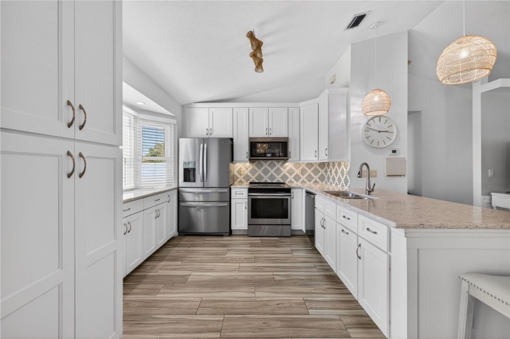 341 11th Avenue, Vero Beach, FL 32962 Photo