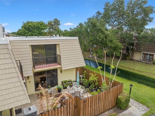 1170 6th Avenue, Unit 11D, Vero Beach, FL 32960
