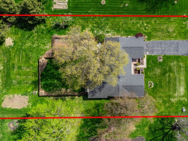 885 Michaels Road, Tipp City, OH 45371 Photo 4
