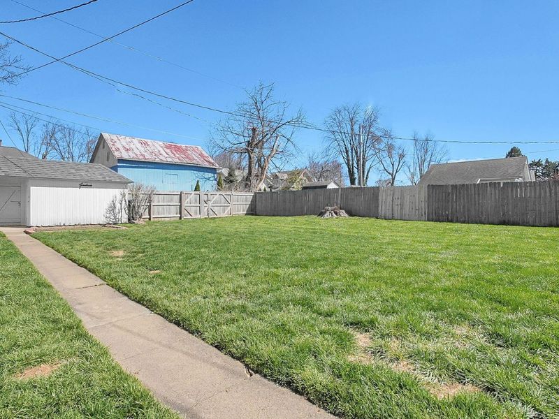 180 W Columbus Street, Pickerington, OH 43147 Photo 32