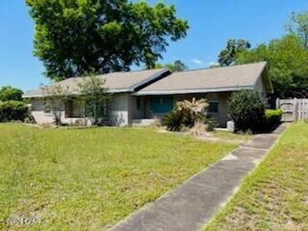 8142 Old Spanish Trail , Sneads, FL 32460