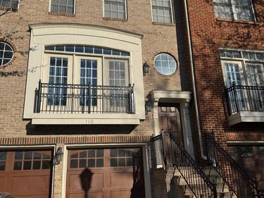 110 HERNDON MILL CIRCLE, HERNDON, VA 20170