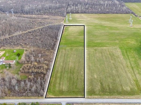 1000 Kinne Road, Lockport, NY 14094