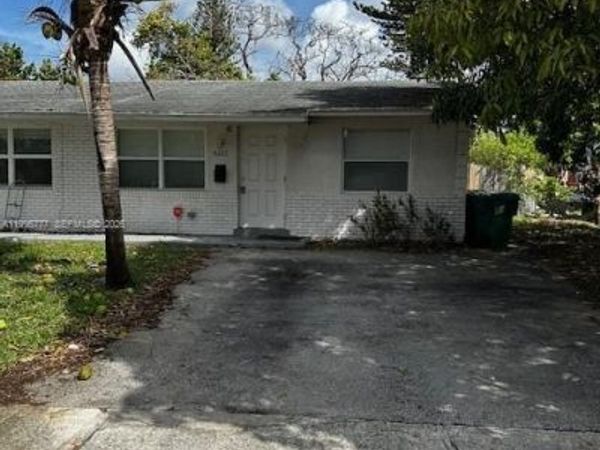 5221 NW 15th Ct, Lauderhill, FL 33313