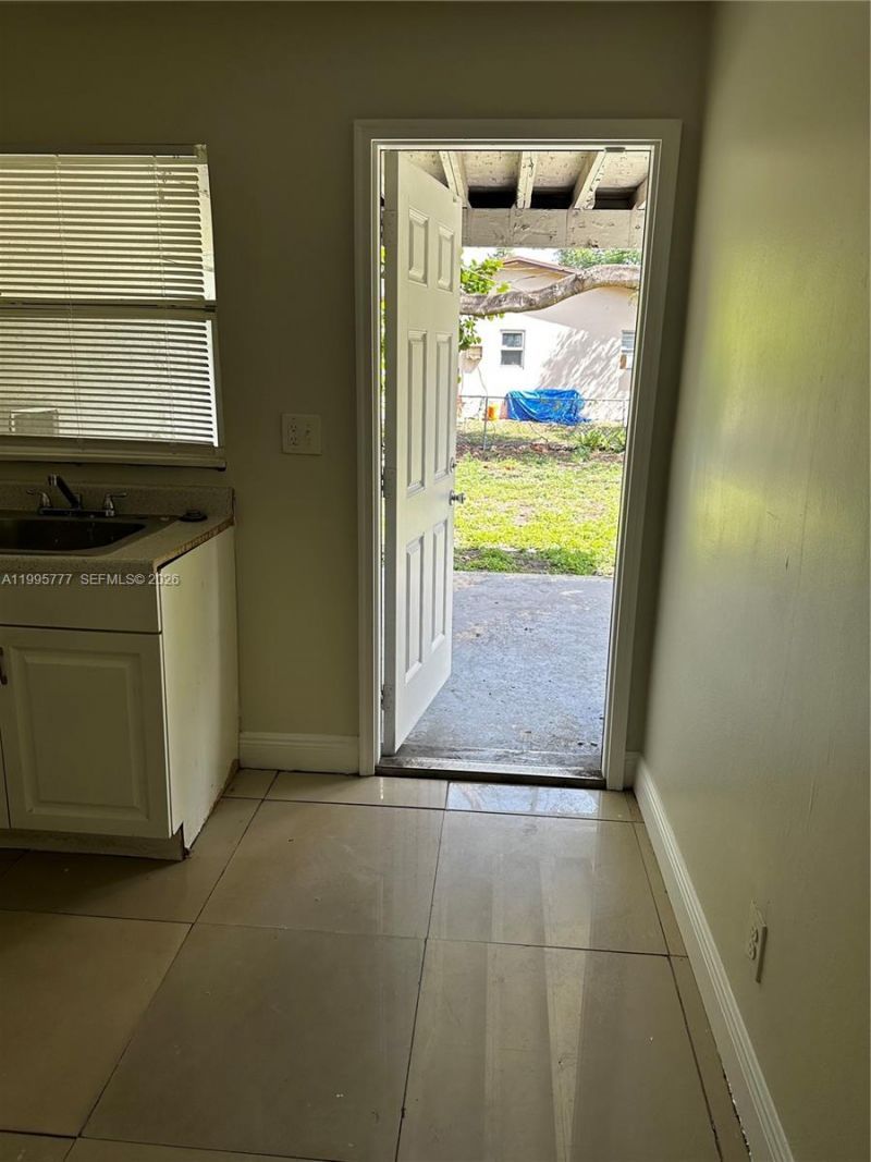 5221 NW 15th Ct, Lauderhill, FL 33313 Photo