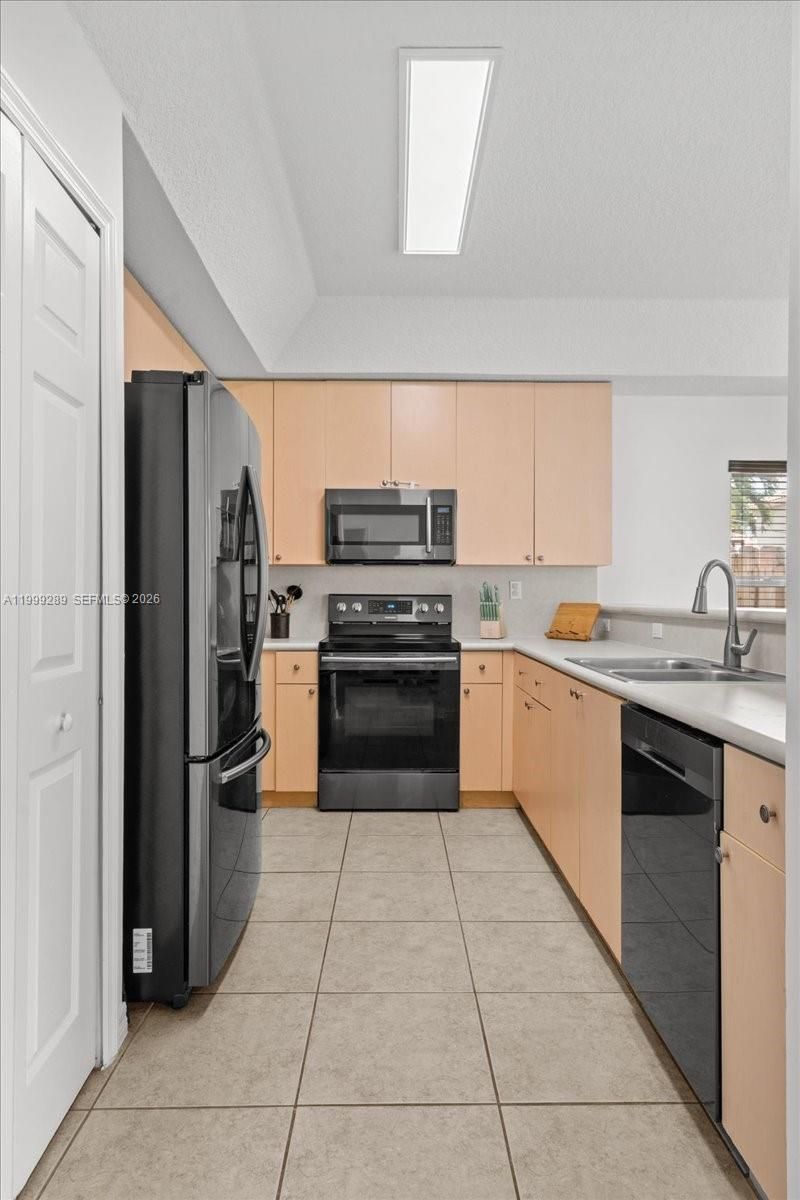 1740 NE 36th Ave , Homestead, FL 33033 Photo