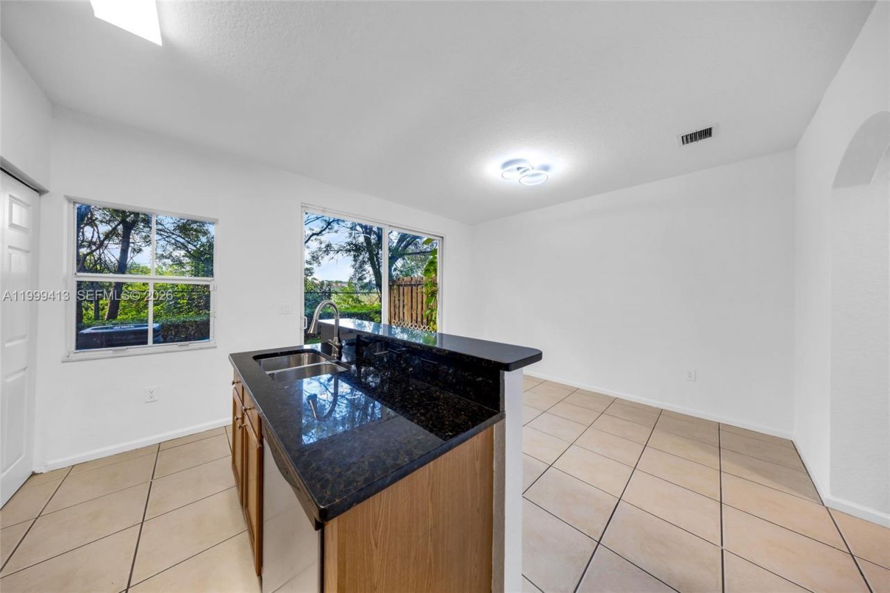 12040 SW 28th St, Unit 406-4, Miramar, FL 33025 Photo