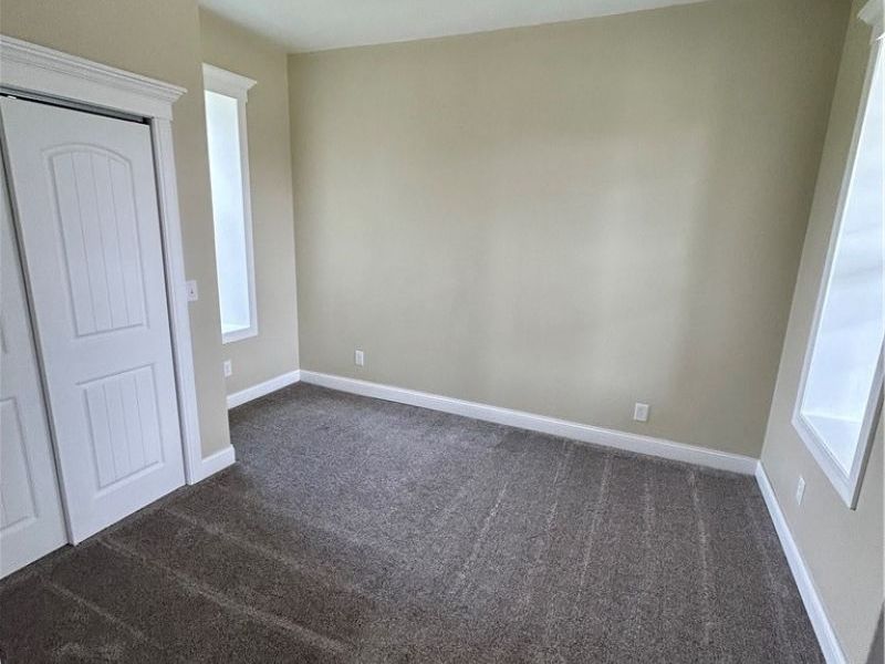 10545 Main Street, Norwich, OH 43767 Photo 9