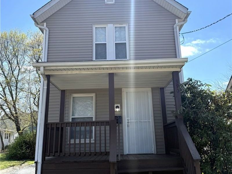 390 Cole Avenue , Akron, OH 44301 Photo 1