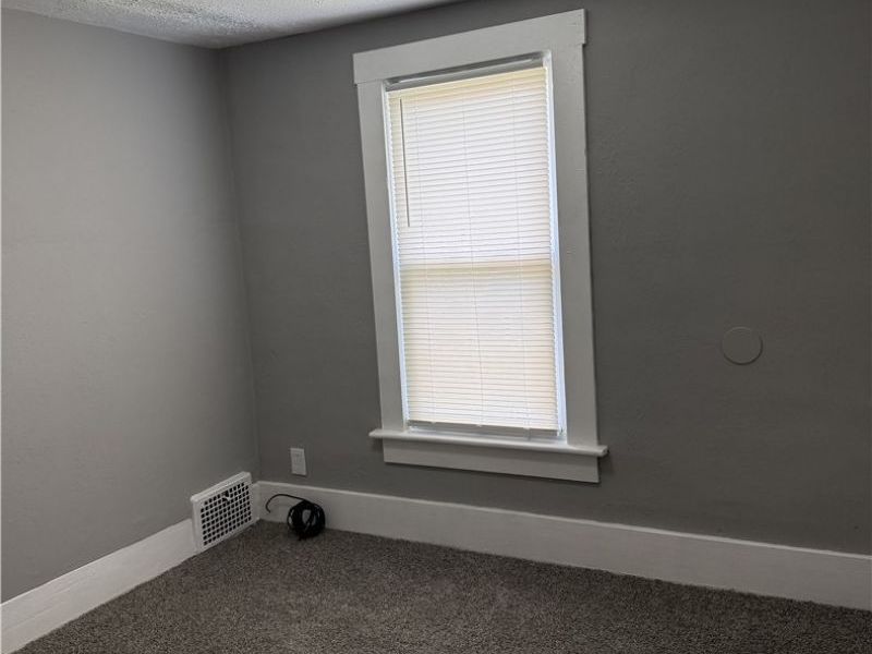 390 Cole Avenue , Akron, OH 44301 Photo 14