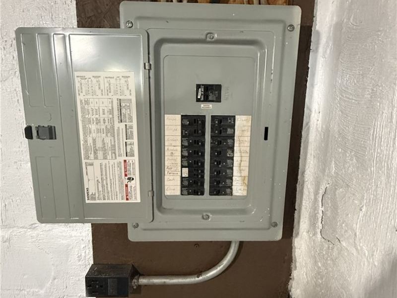 390 Cole Avenue , Akron, OH 44301 Photo 24