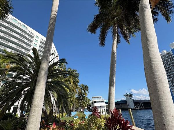 2670 E Sunrise Blvd, Unit 309, Fort Lauderdale, FL 33304