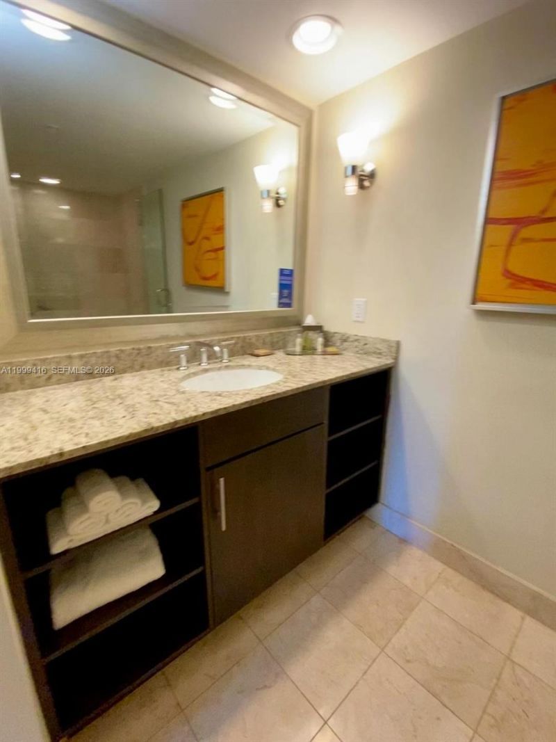 2670 E Sunrise Blvd, Unit 309, Fort Lauderdale, FL 33304 Photo