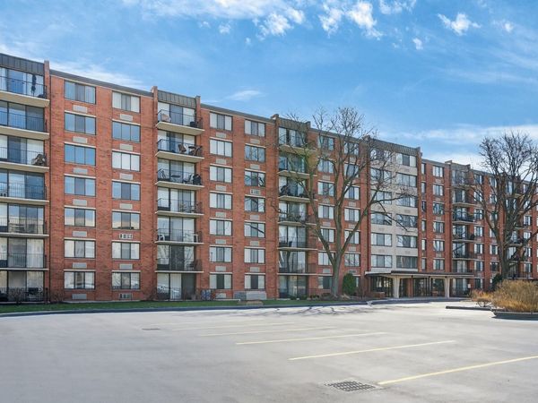 2000 Saint Regis Drive , Unit 2B, Lombard, IL 60148