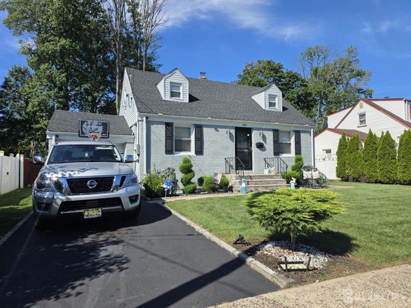 382 Douglas Road, Roselle, NJ 07203