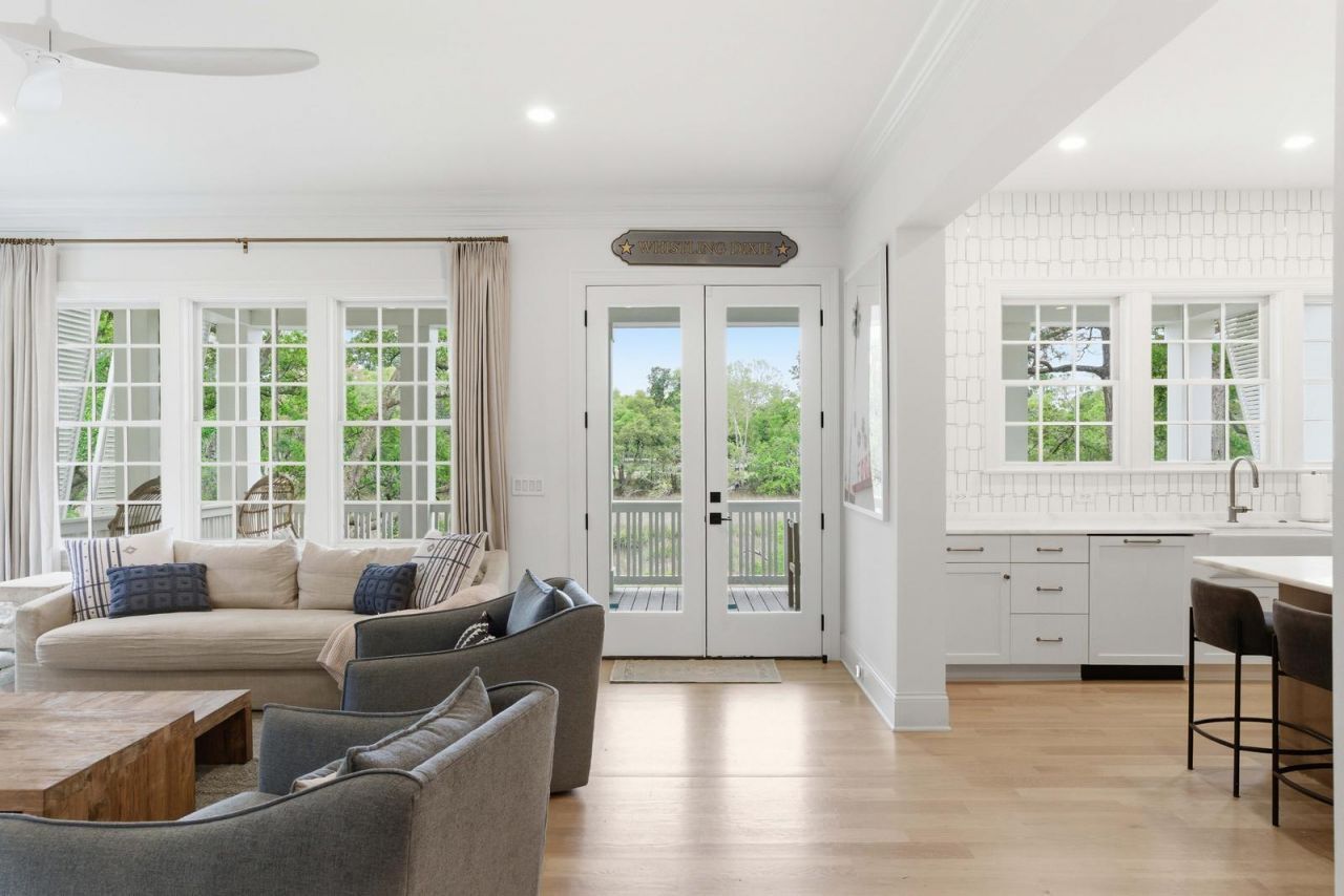 217 King George Street Photo 15