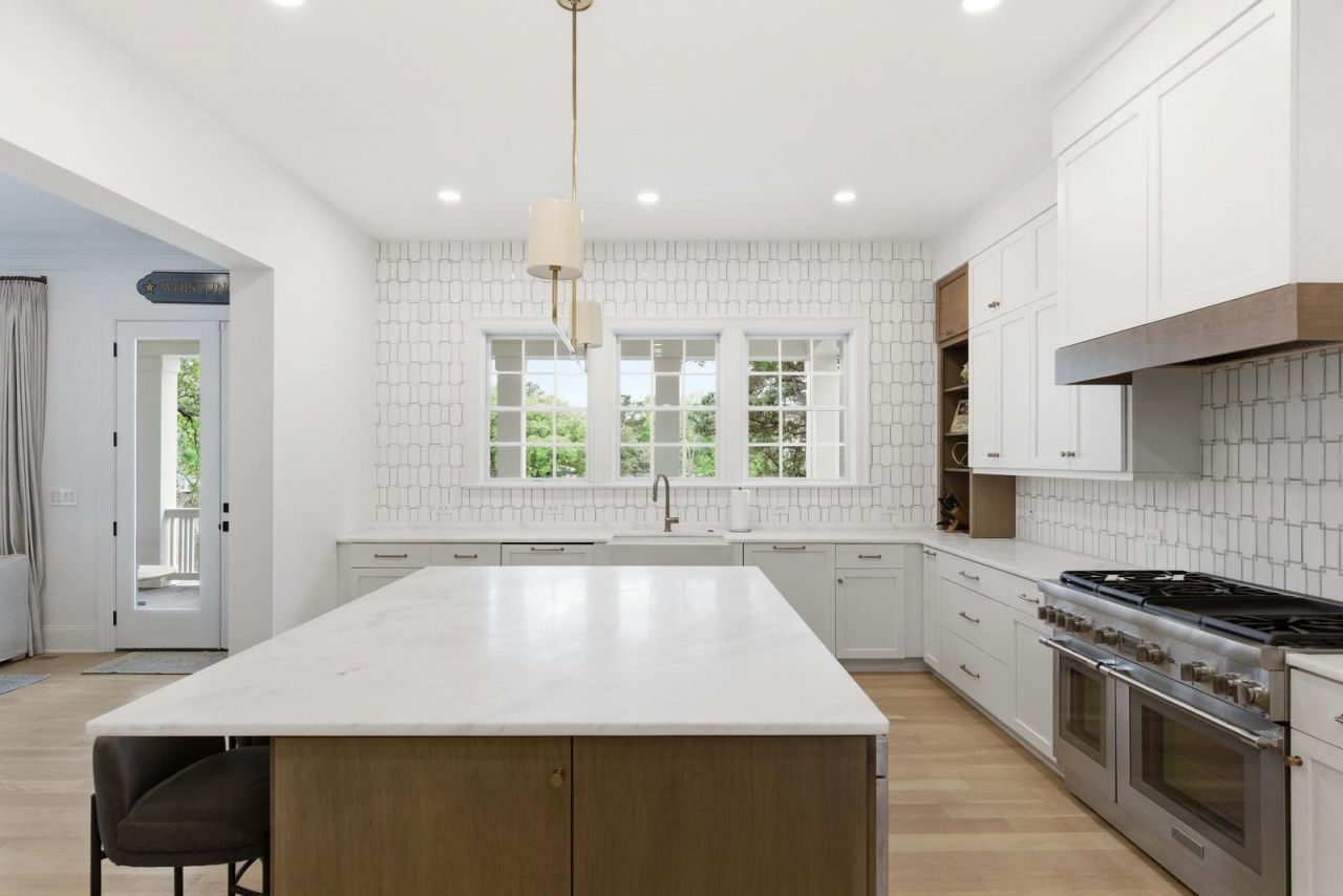 217 King George Street Photo 20