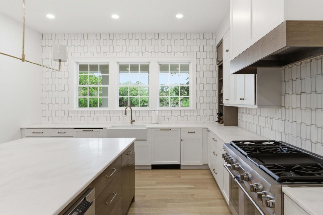 217 King George Street Photo 23