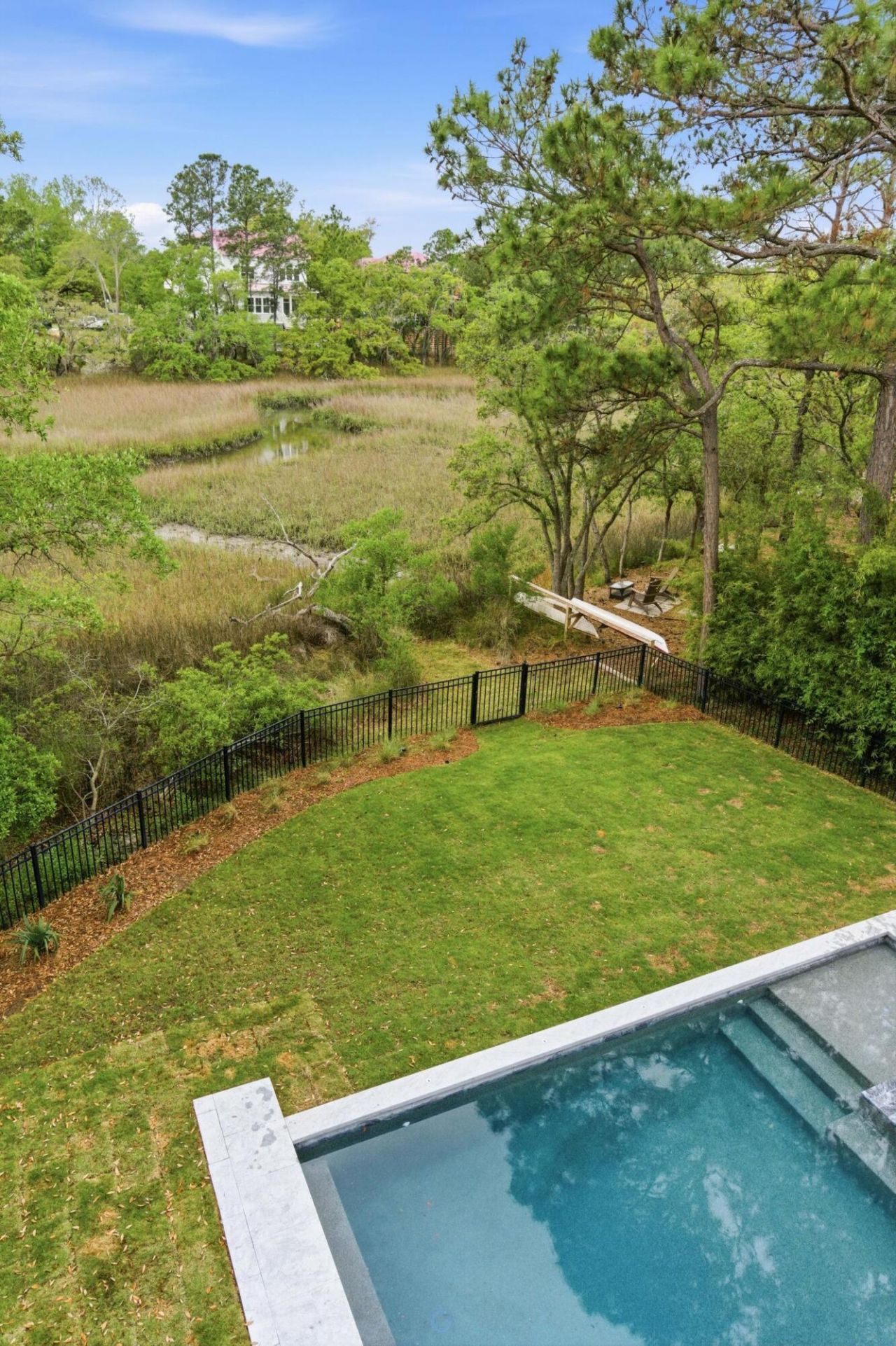 217 King George Street Photo 44