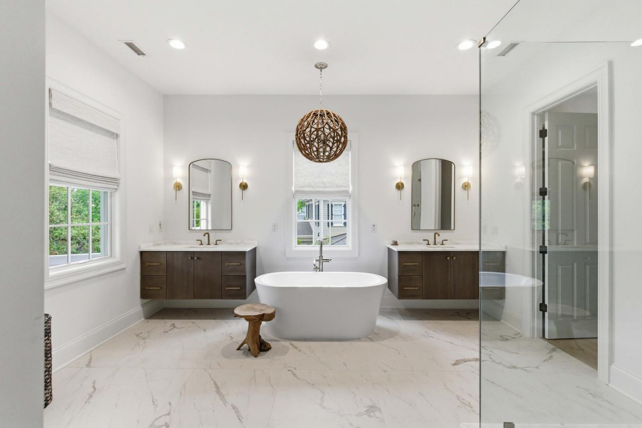 217 King George Street Photo 45