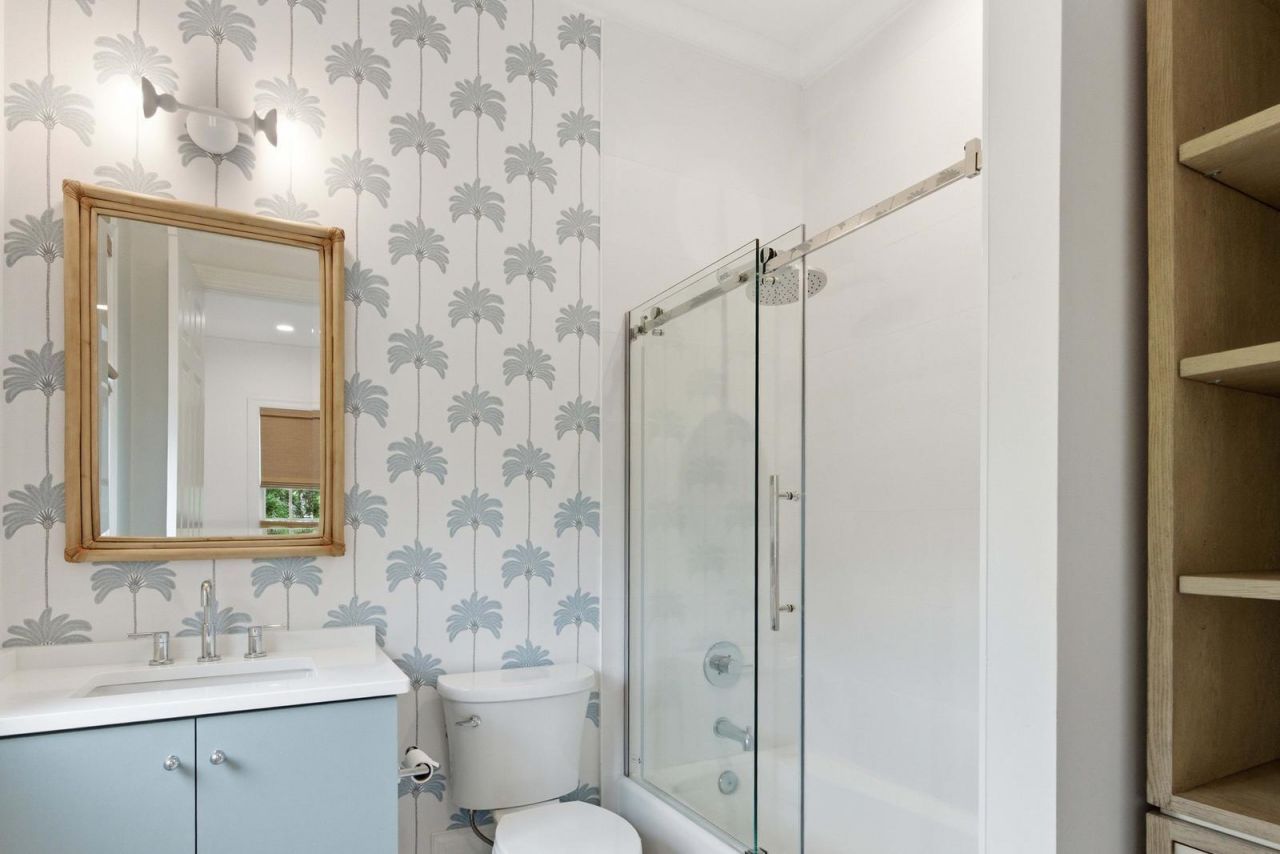 217 King George Street Photo 54