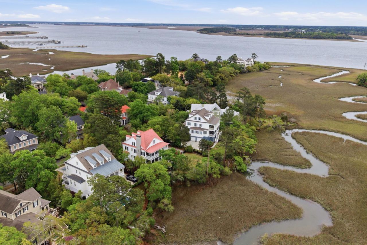 217 King George Street Photo 80