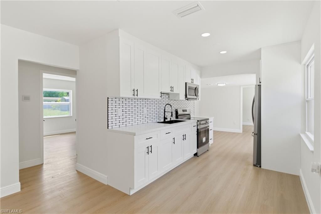363 New York Dr, Fort Myers, FL 33905 Photo