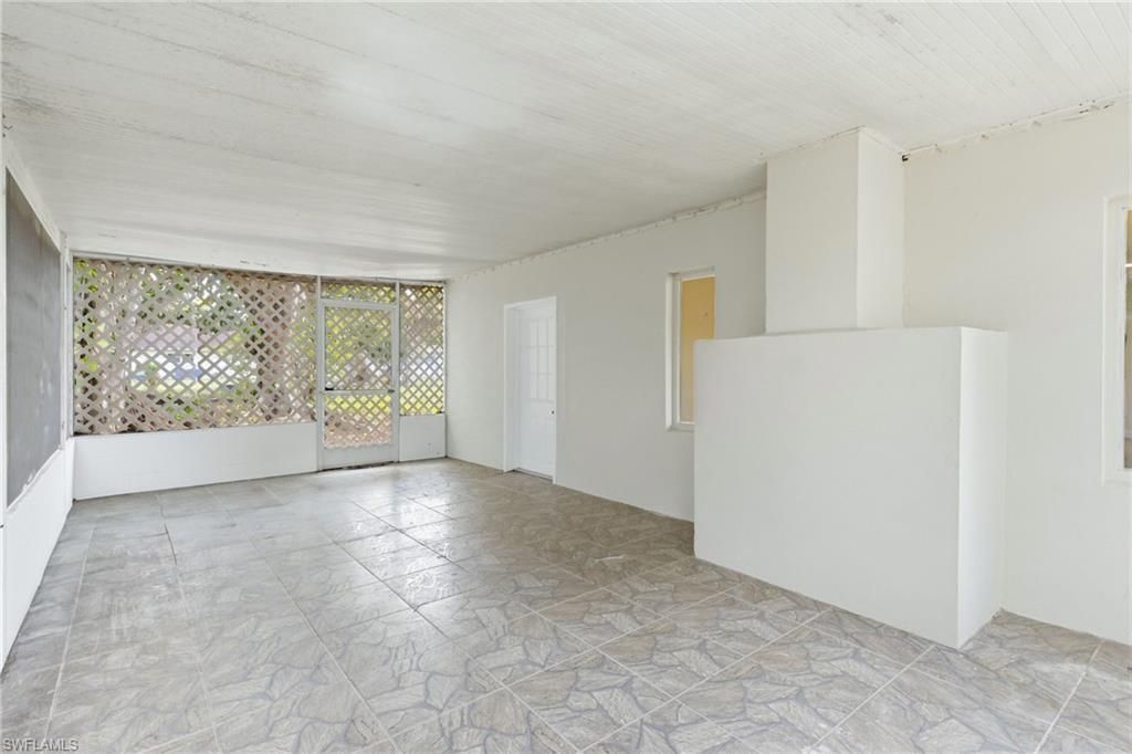 363 New York Dr, Fort Myers, FL 33905 Photo