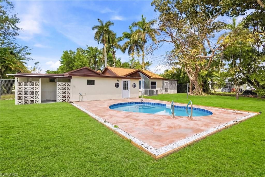 363 New York Dr, Fort Myers, FL 33905 Photo
