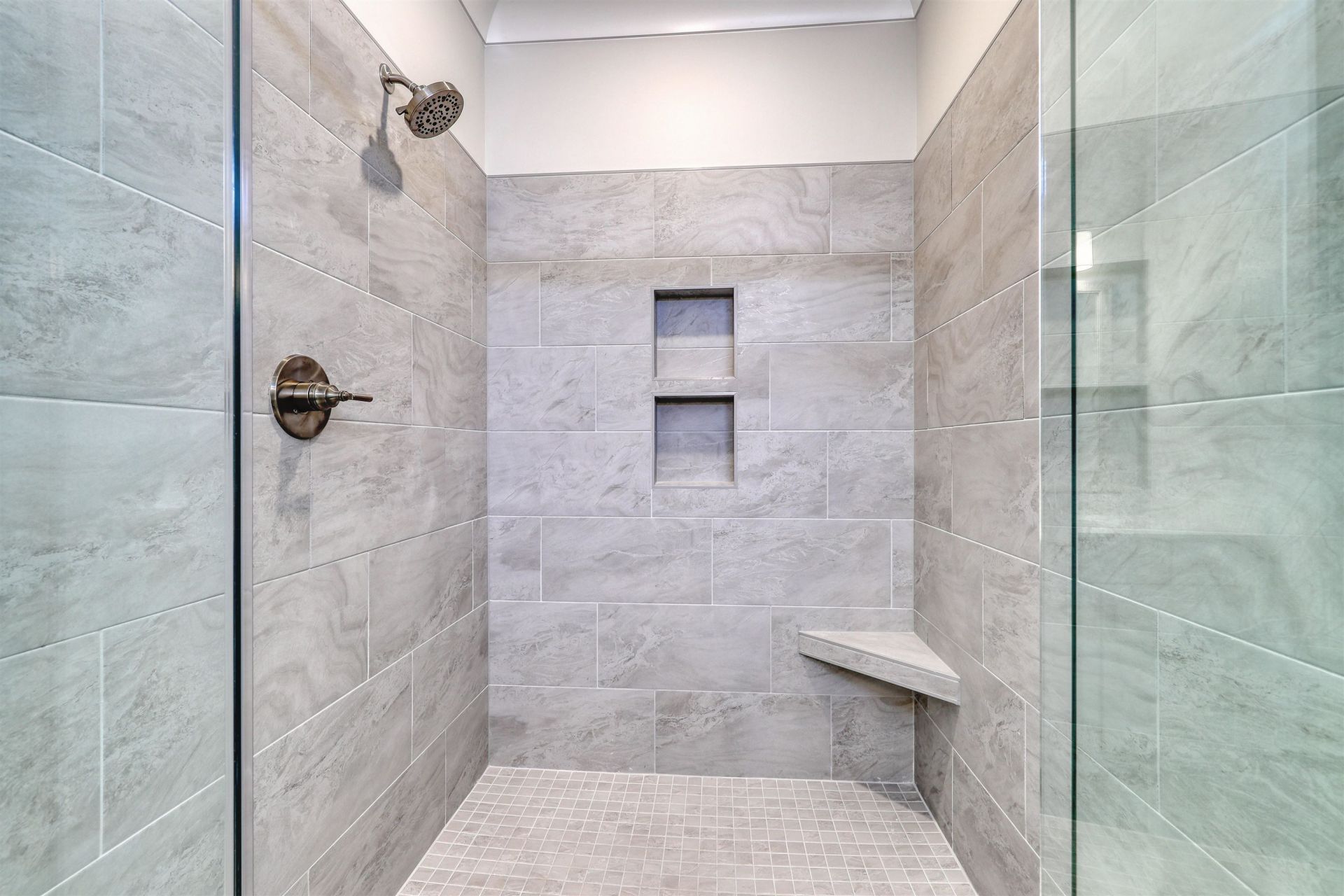 6128 Zoe Way Photo 20