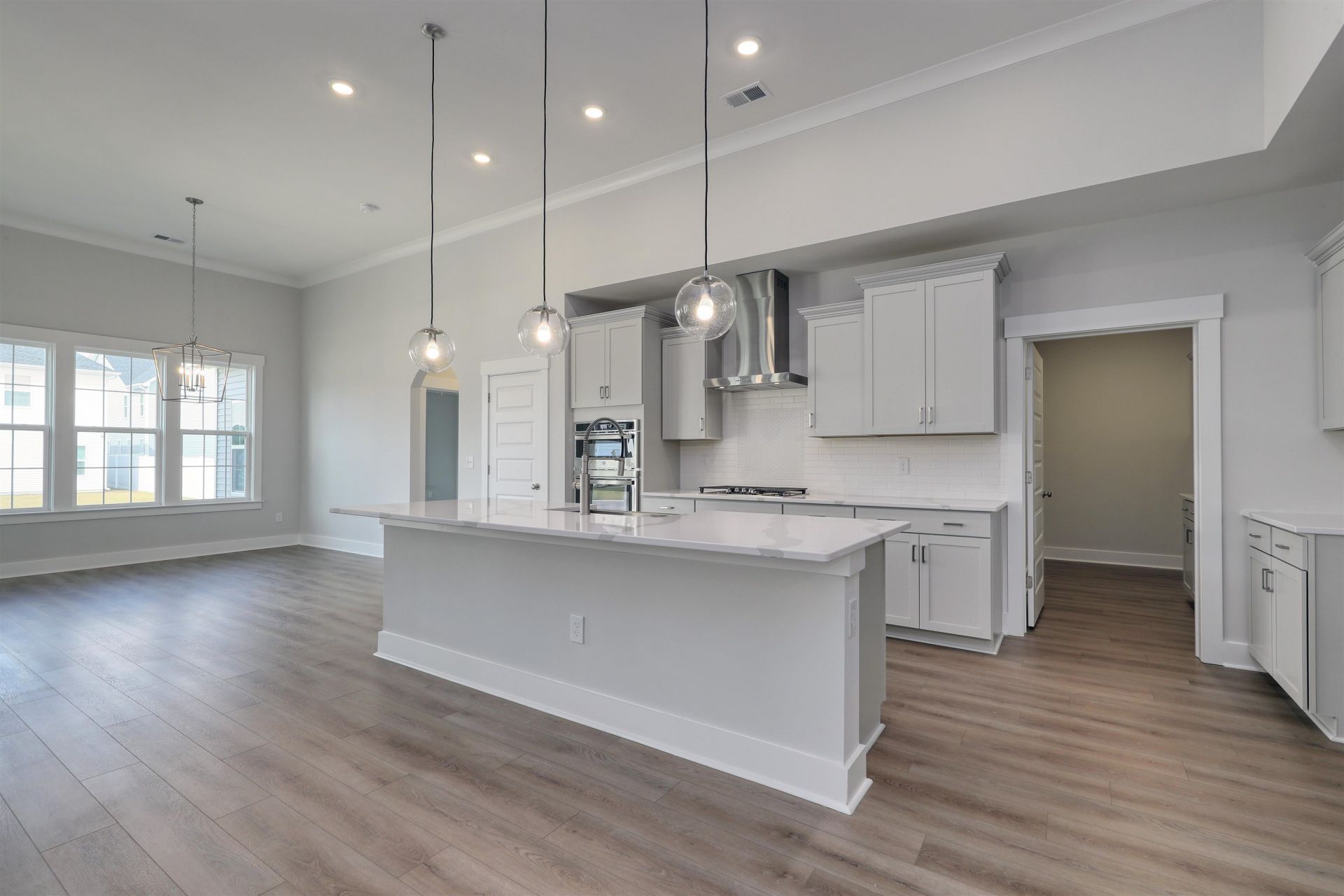 6281 Zoe Way Photo 5