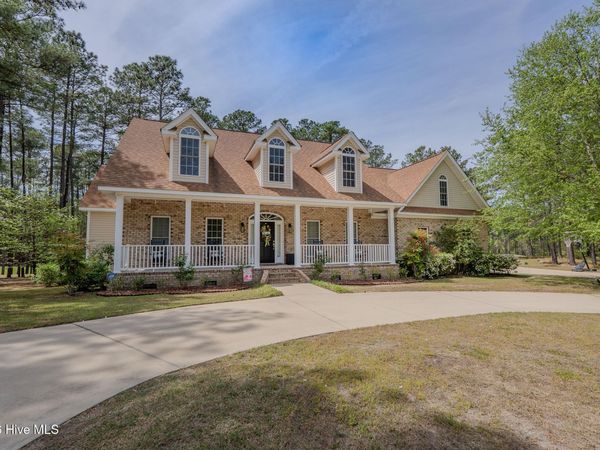 15940 Lovegrass Lane, Wagram, NC 28396