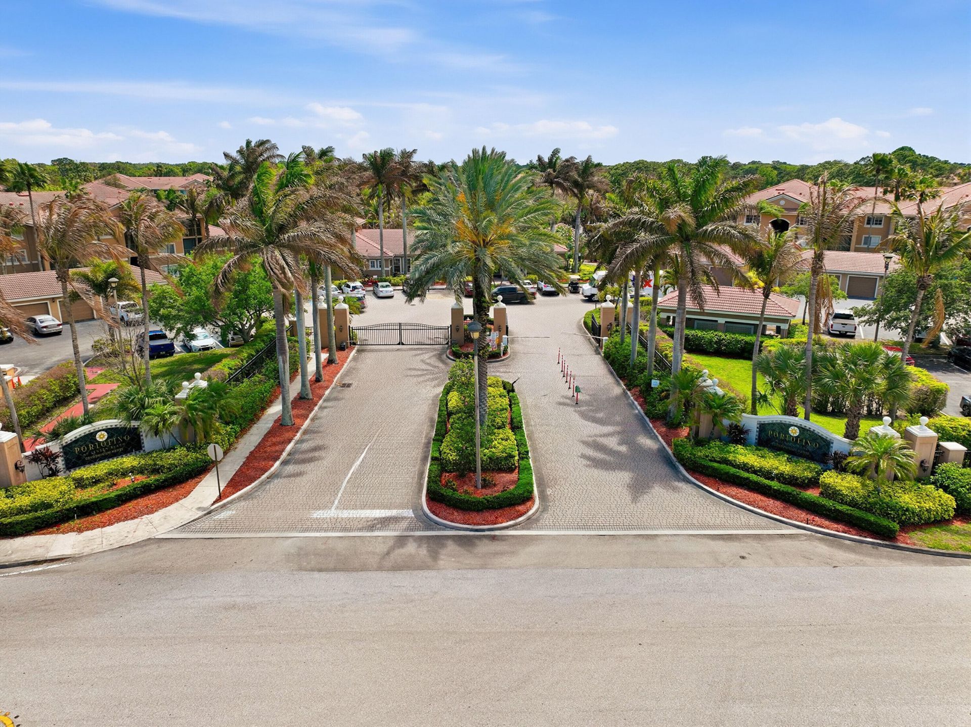 3790 NW Mediterranean Lane, Unit 303, Jensen Beach, FL 34957 Photo