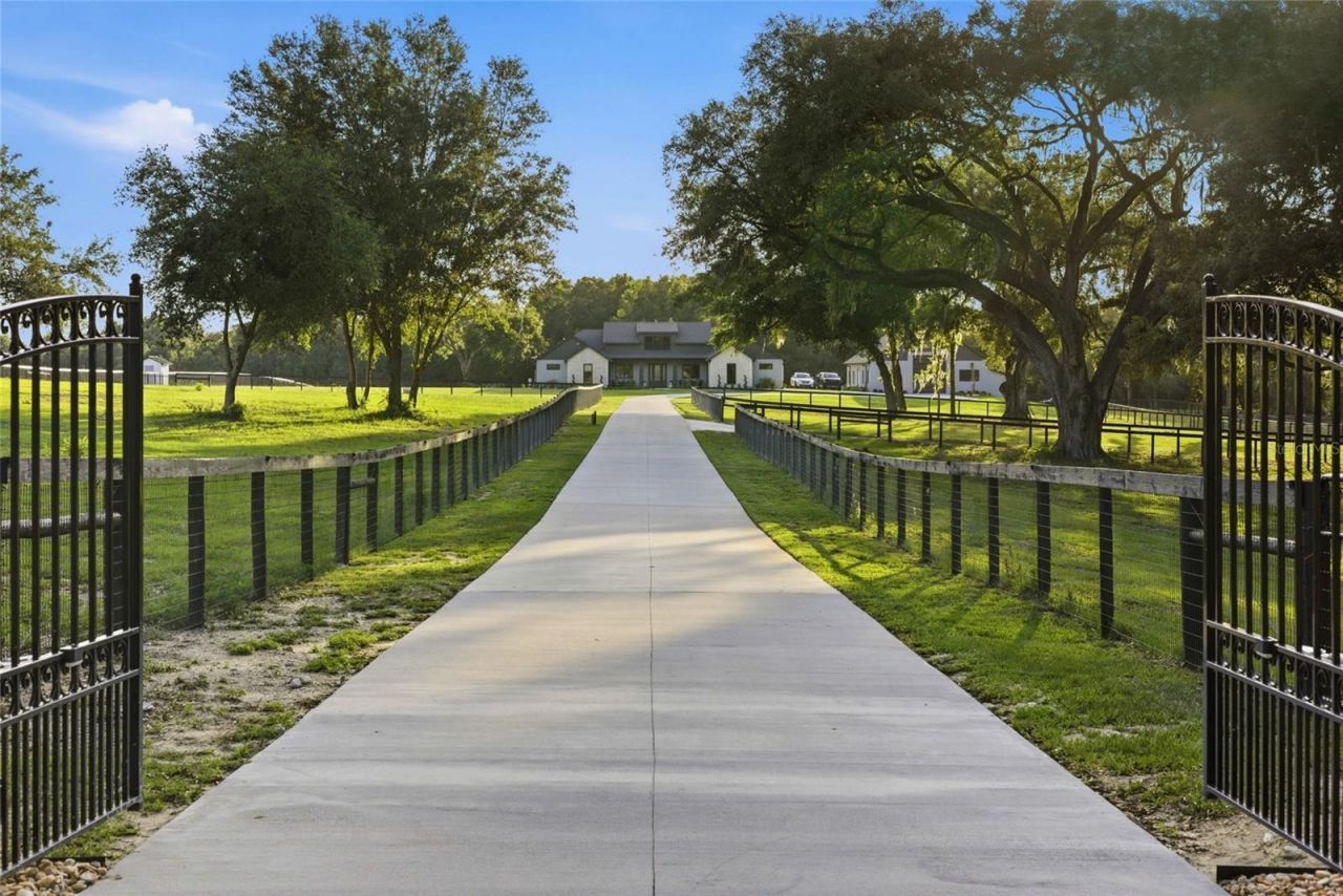 3888 SW 140th Avenue, Ocala, FL 34481 Photo