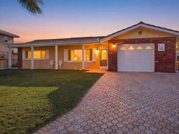 4926 FORECASTLE DRIVE , NEW PORT RICHEY, FL 34652