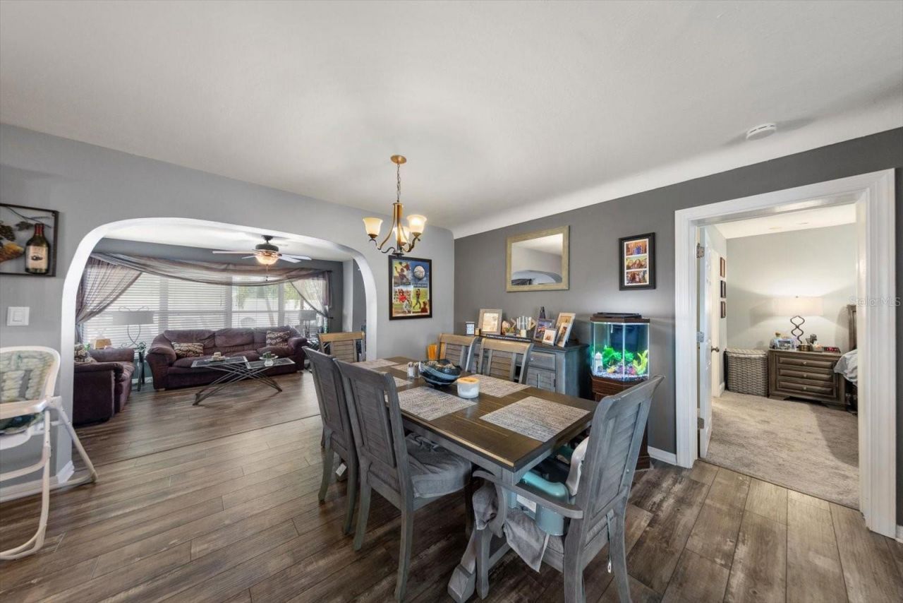 5042 Lake Charles Drive N, Kenneth City, FL 33709 Photo