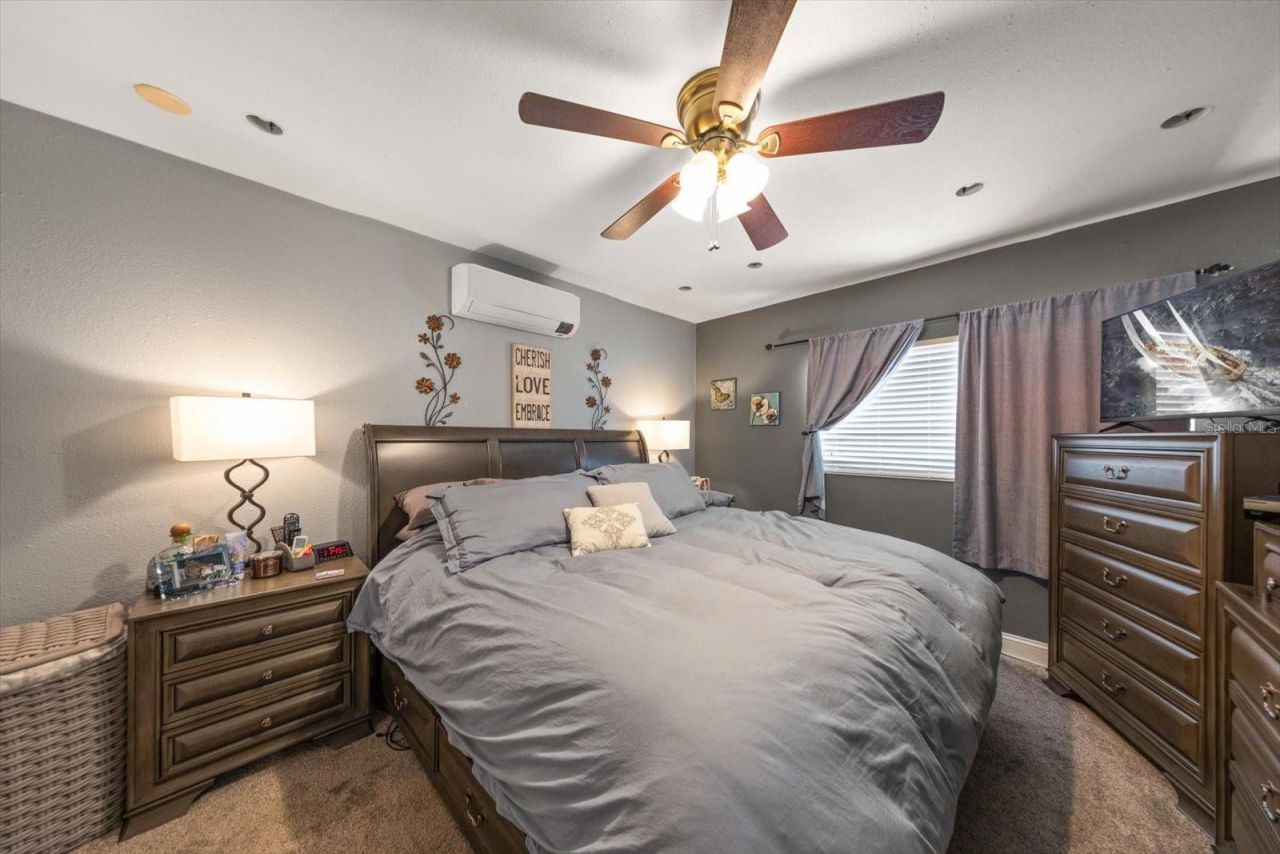 5042 Lake Charles Drive N, Kenneth City, FL 33709 Photo