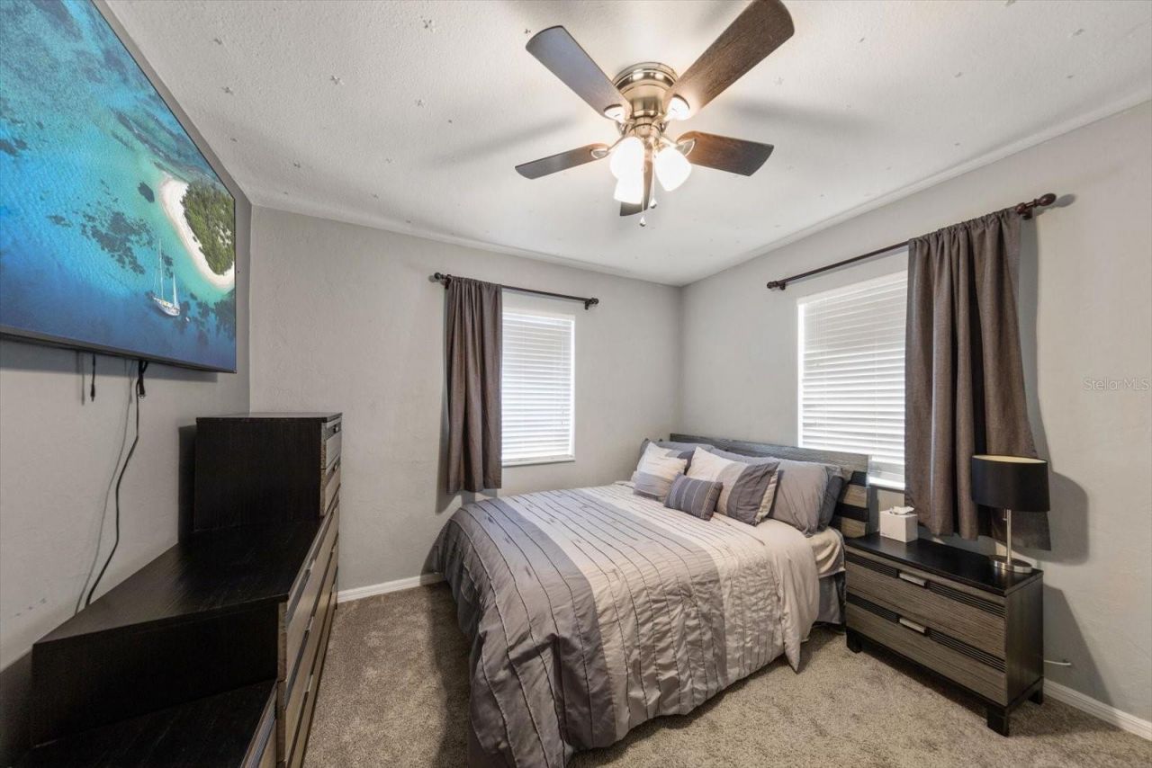 5042 Lake Charles Drive N, Kenneth City, FL 33709 Photo