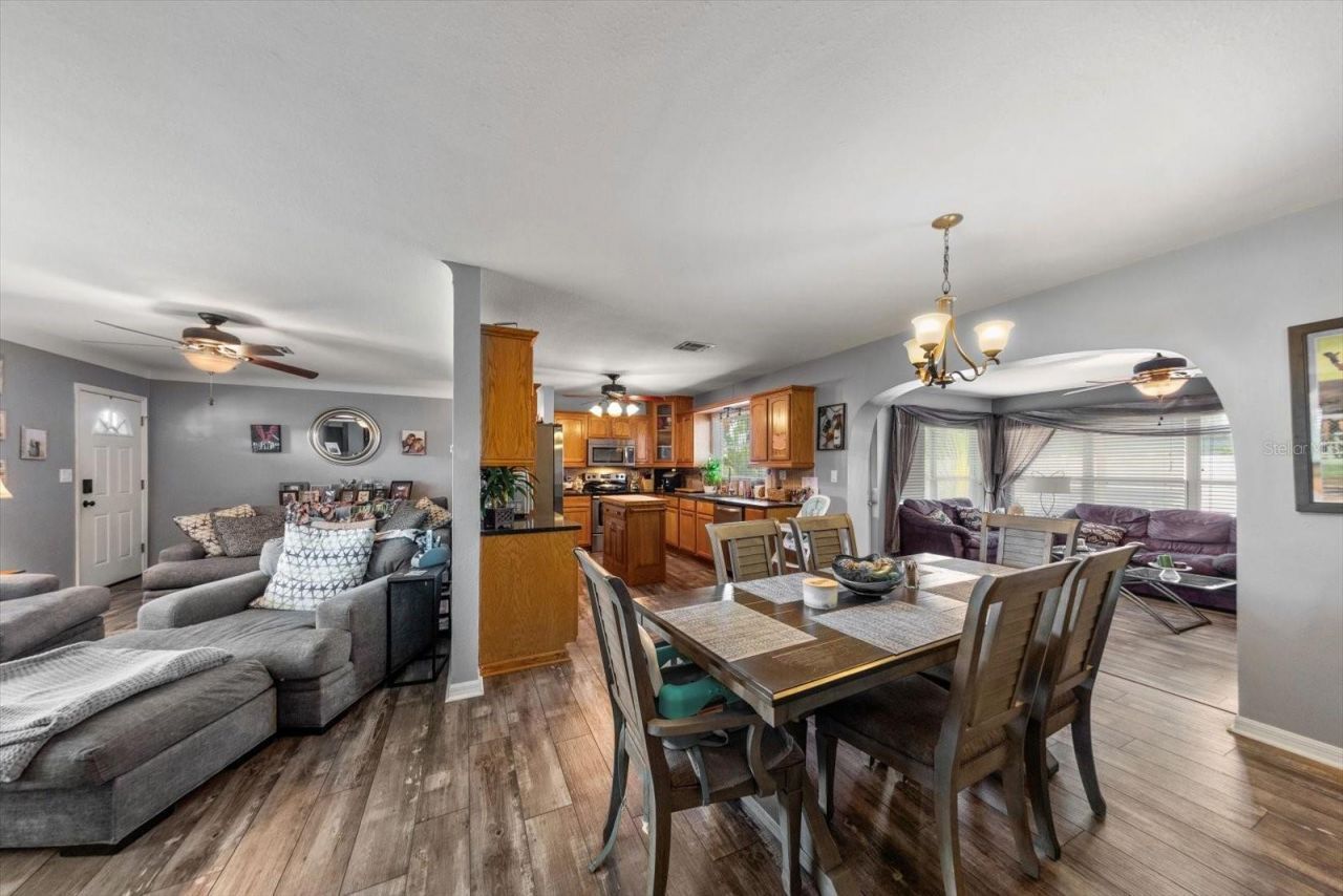 5042 Lake Charles Drive N, Kenneth City, FL 33709 Photo