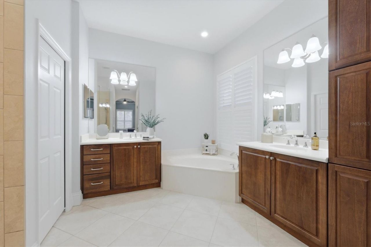 12323 Thornhill Court, Lakewood Ranch, FL 34202 Photo