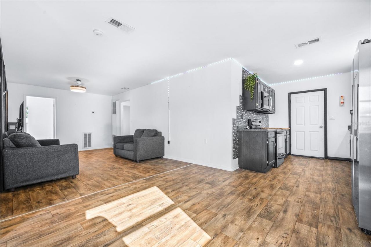 3726 Kenilworth Boulevard, Sebring, FL 33870 Photo