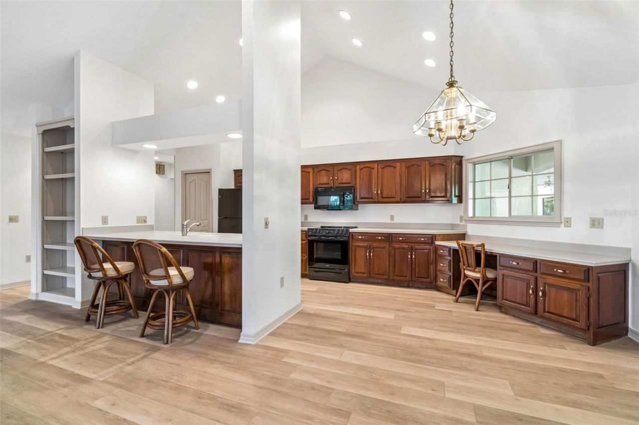 2708 Bell Shoals Road, Brandon, FL 33511 Photo